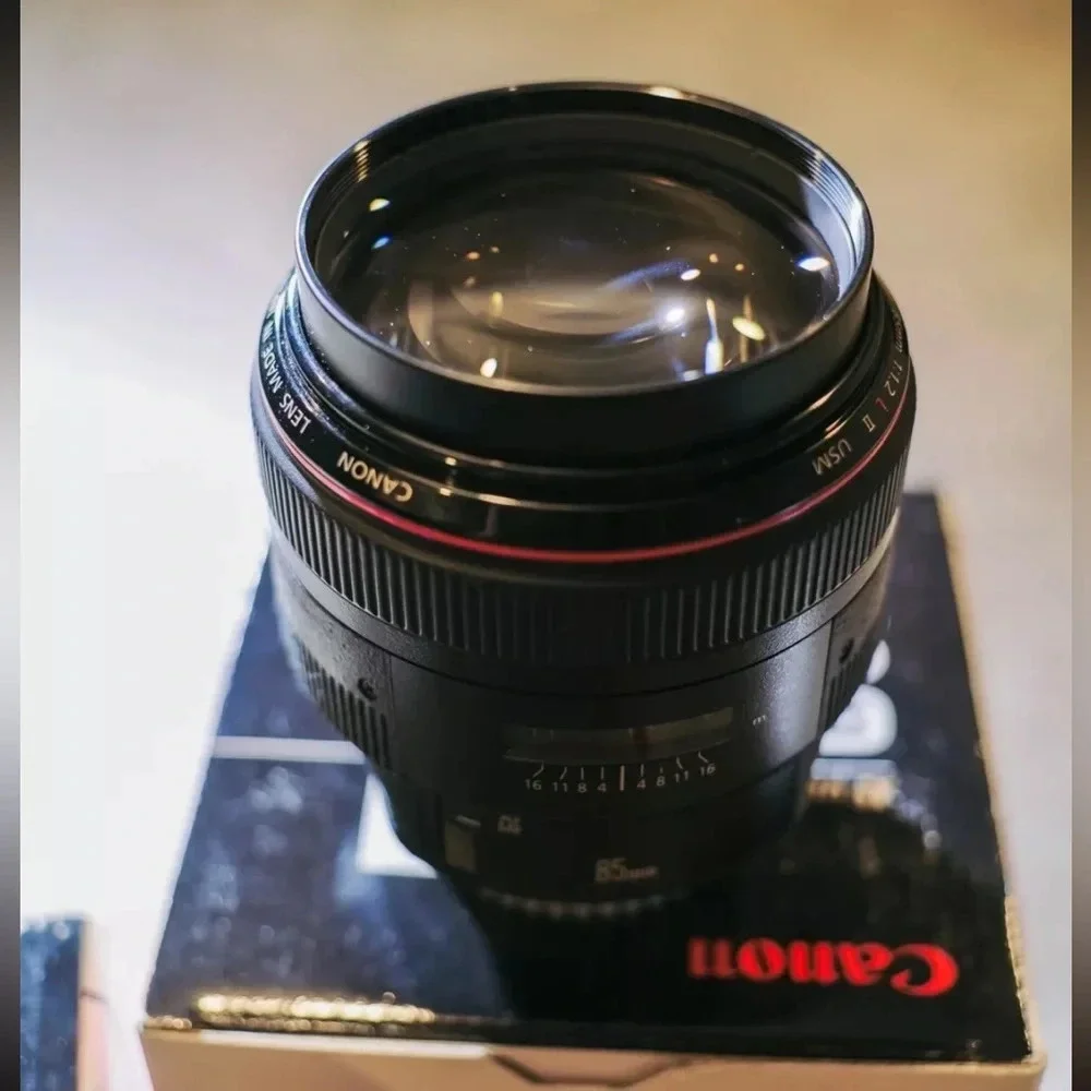 Canon EF 85mm f/1.2 L II USM portrait prime professional DSLR lens